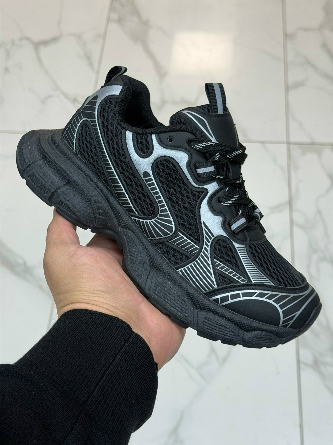 кроссовки женскиe,кроссовки,кроссовки модные,кроссовки для женщин,кроссовка