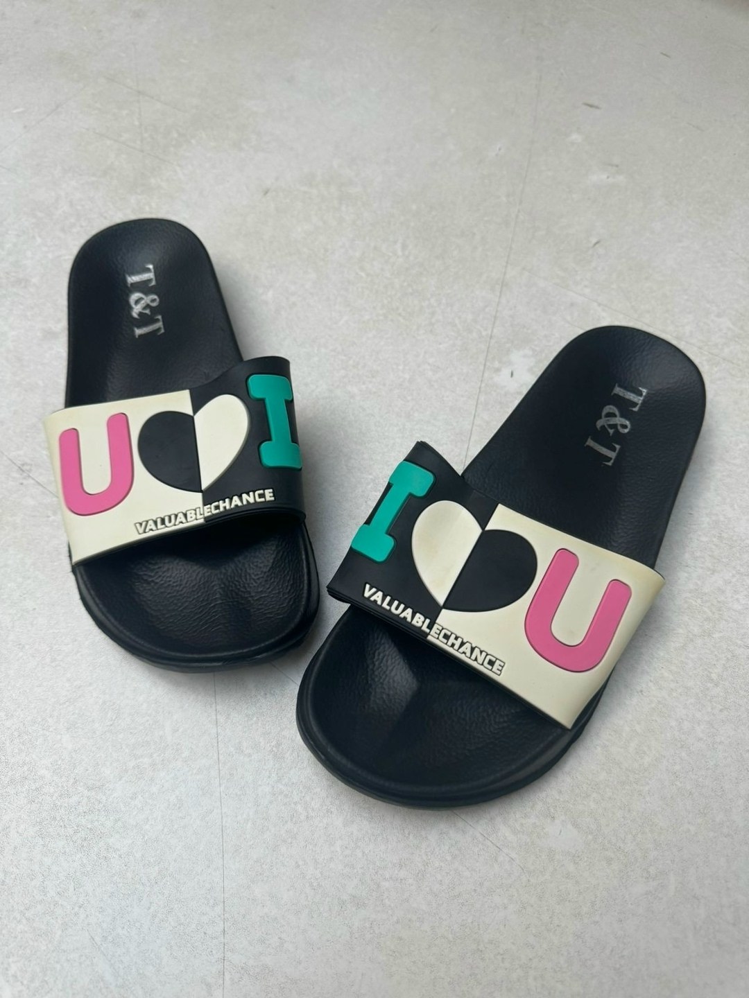 ,шлепанцы женские,шлепанцы с принтом,шлепанцы стильные,шлепки менги