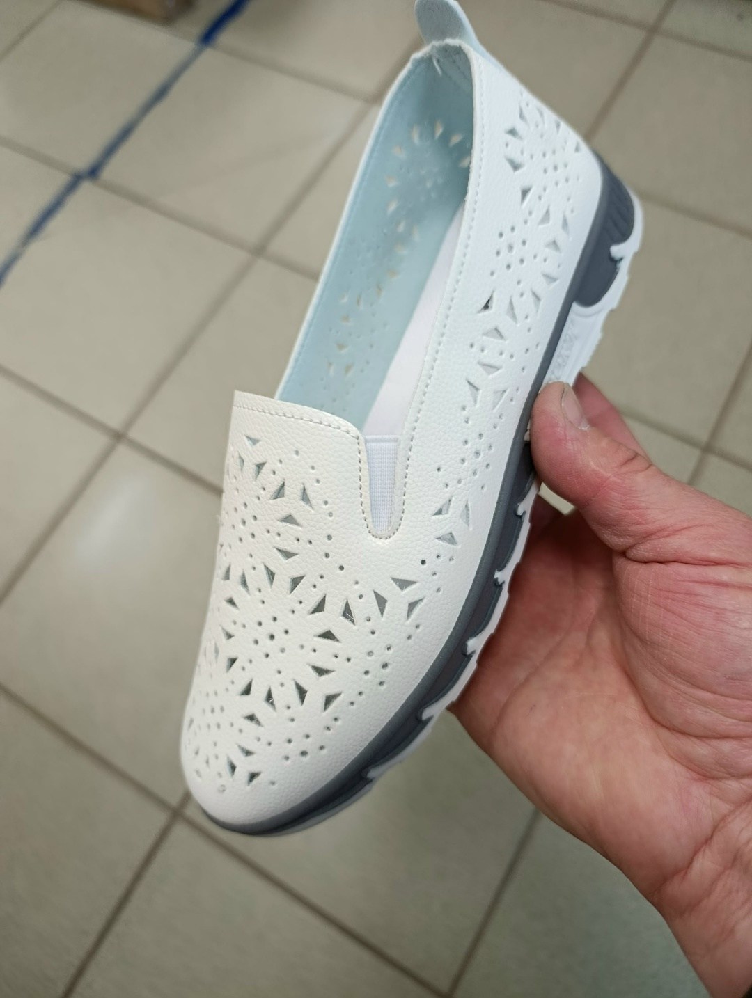 ,слипоны женские, женская,слипоны с перфорацией,обуви