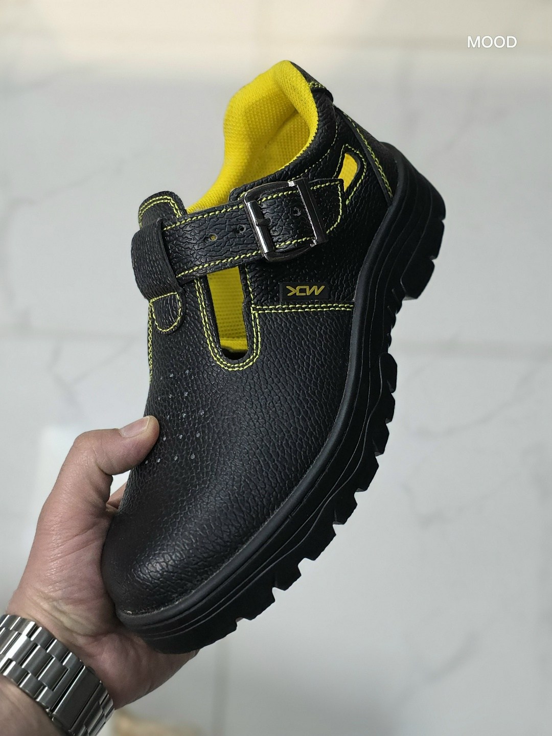 ,сандалии (полуботинки с перфорацией) пу/тпу sura (арт.м.64) (размер 42),сандалии спец,полуботинки кожаные с перфорацией стикс пу,полуботинки с перфорацией