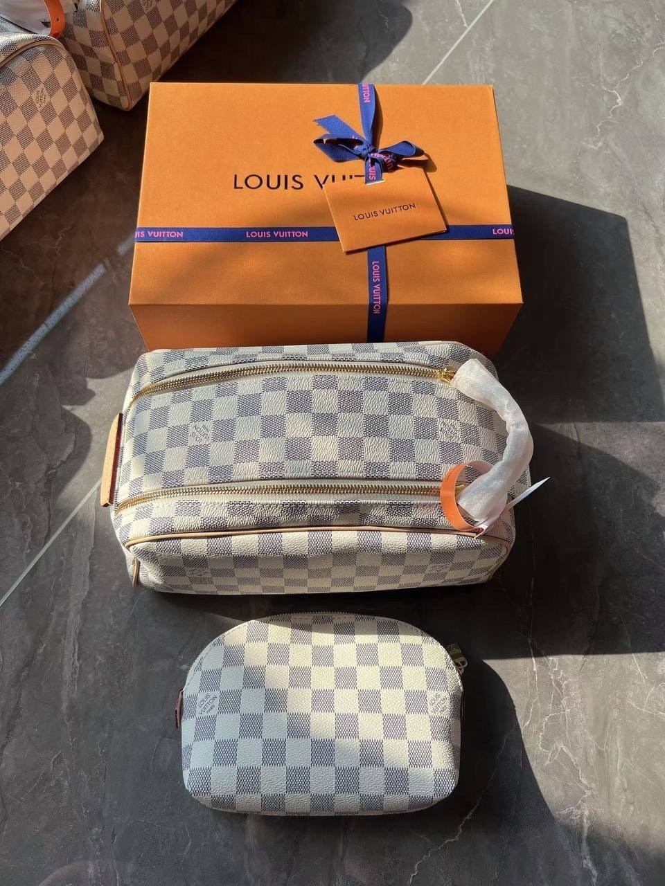 косметичка louis vuitton,луи виттон косметичка,louis vuitton косметичка женская,косметичка,модная сумка