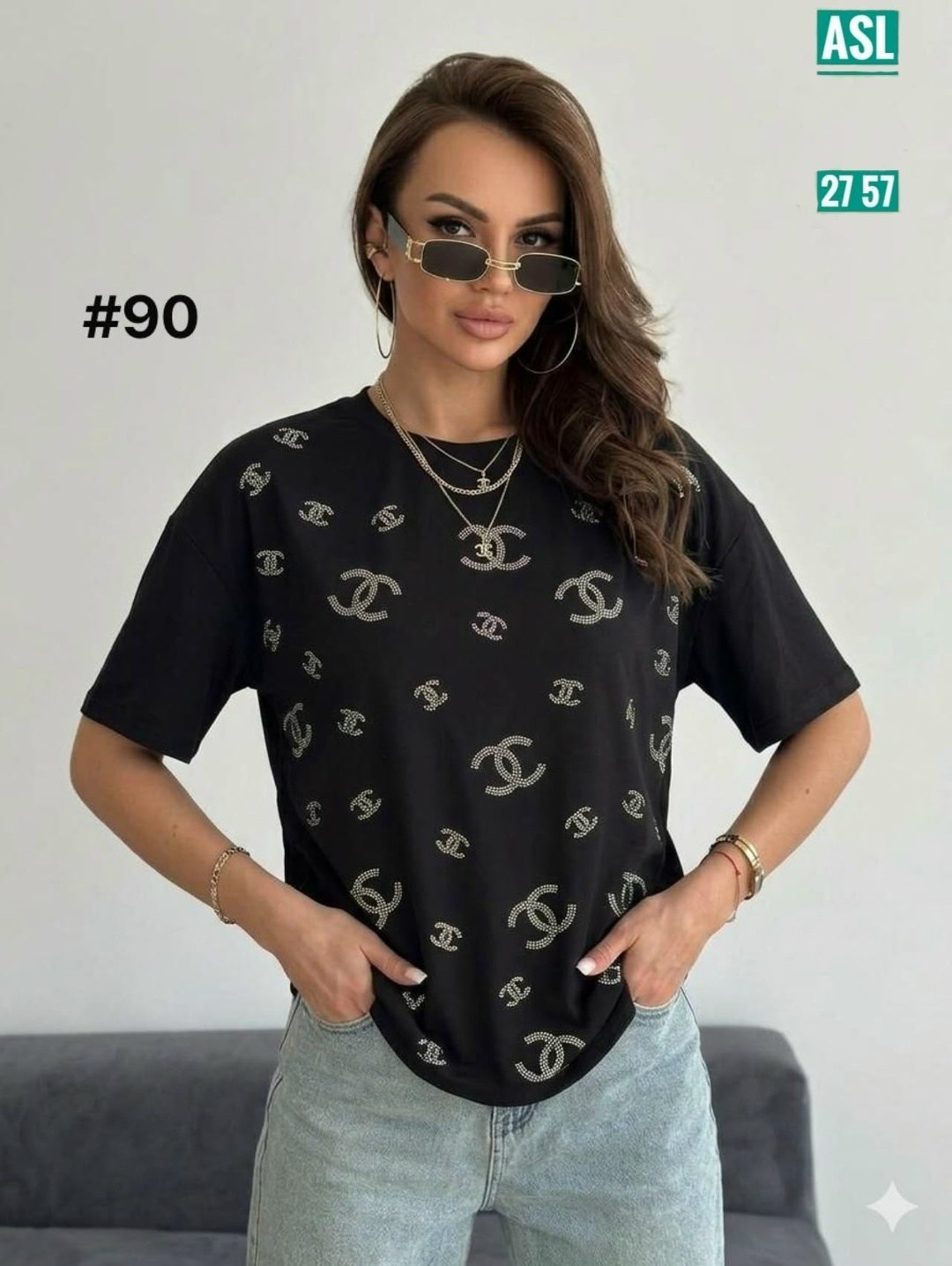 футболка оверсайз со стразам,женская футболка со стразами,женская футболка,женская футболка оверсайз со стразами,базовая футболка оверсайз со стразами