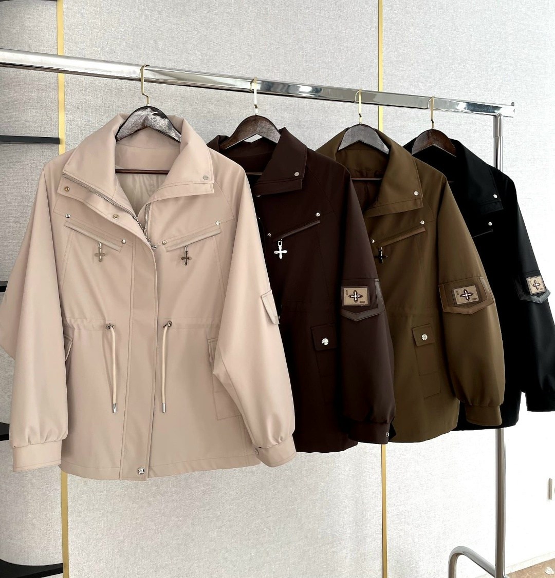 женская куртка,стильная куртка,ветровка,куртка модная,куртка