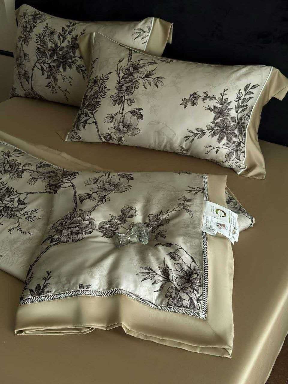 комплект постельного белья,комплект постельного белья la perla,постельное белье,роберто кавалли постельное белье,комплект постельного белья с одеялами la perla