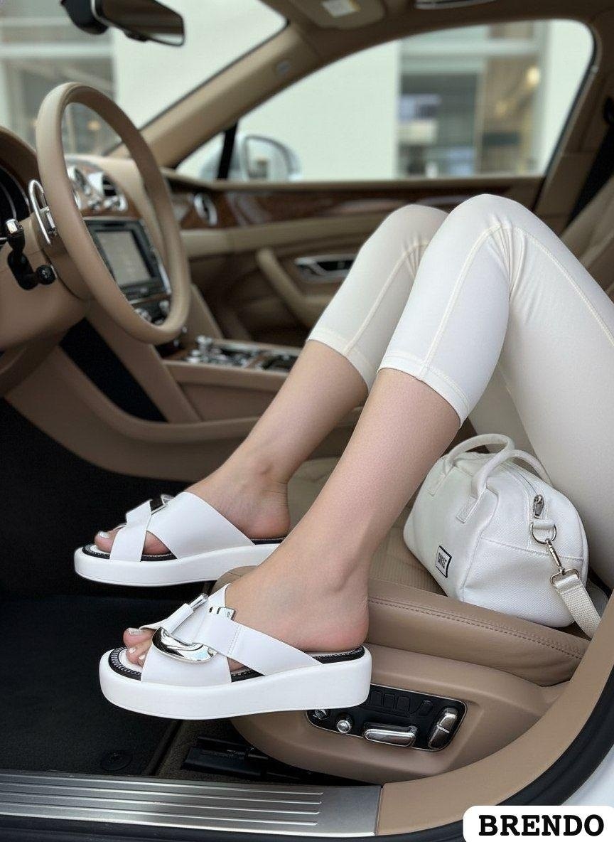 женские шлепанцы,босоножки женские,женские шлепки,белые шлепанцы,босоножки летние