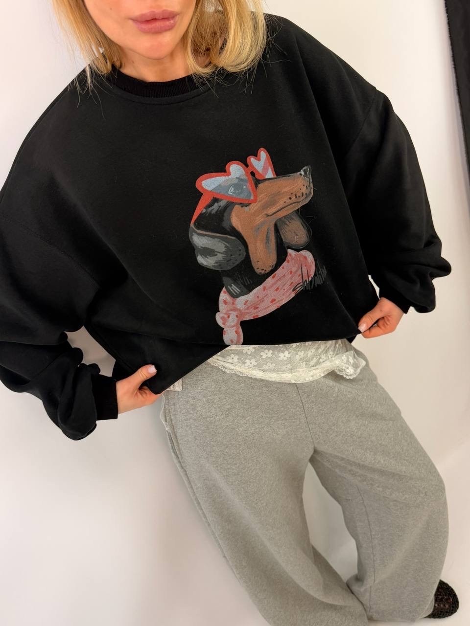 серый свитшот,свитшот женская,модные свитшоты,широкие брюки,женские широкие брюки