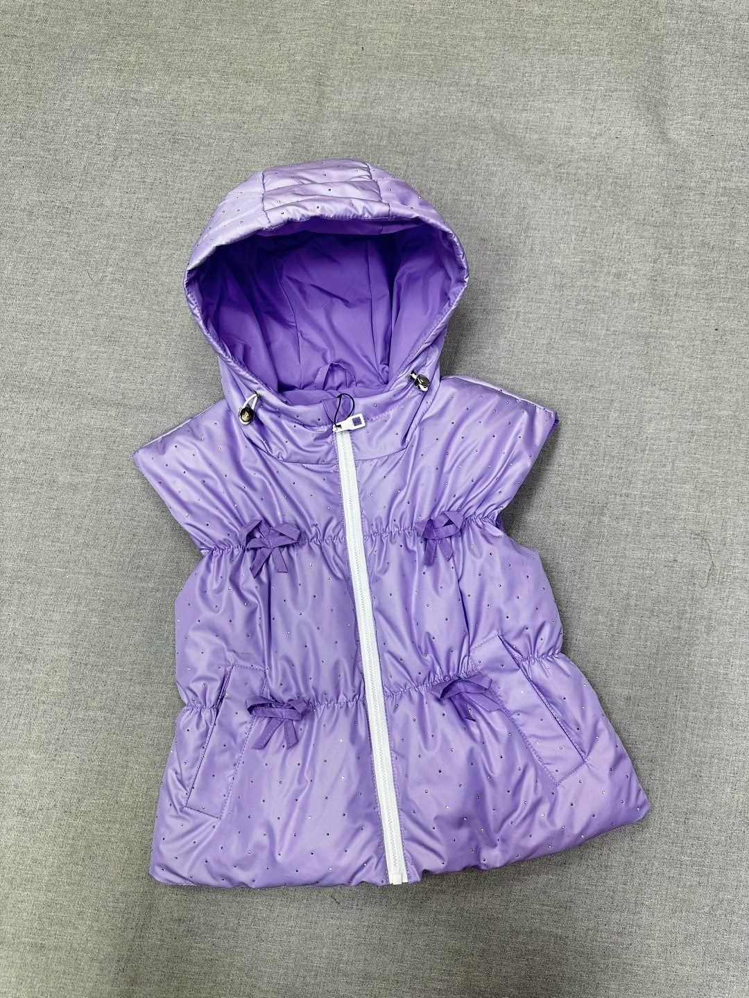 жилет детский,детская жилетка,жилет для девочек,жилет с капюшоном,жилетка демисезонная