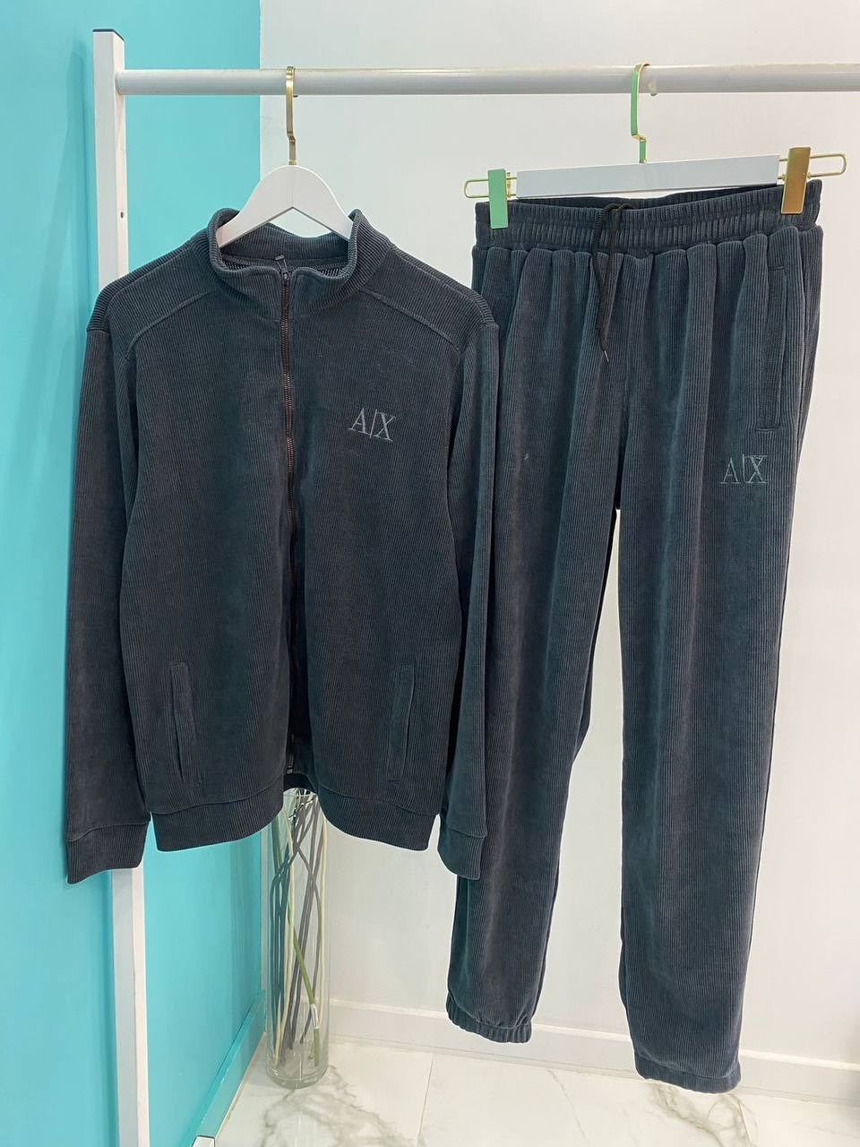 спортивный костюм armani,спортивный костюм loro piana,спортивные костюмы для мужчин,мужские спортивные костюмы,спортивный костюм лоро пиано мужской