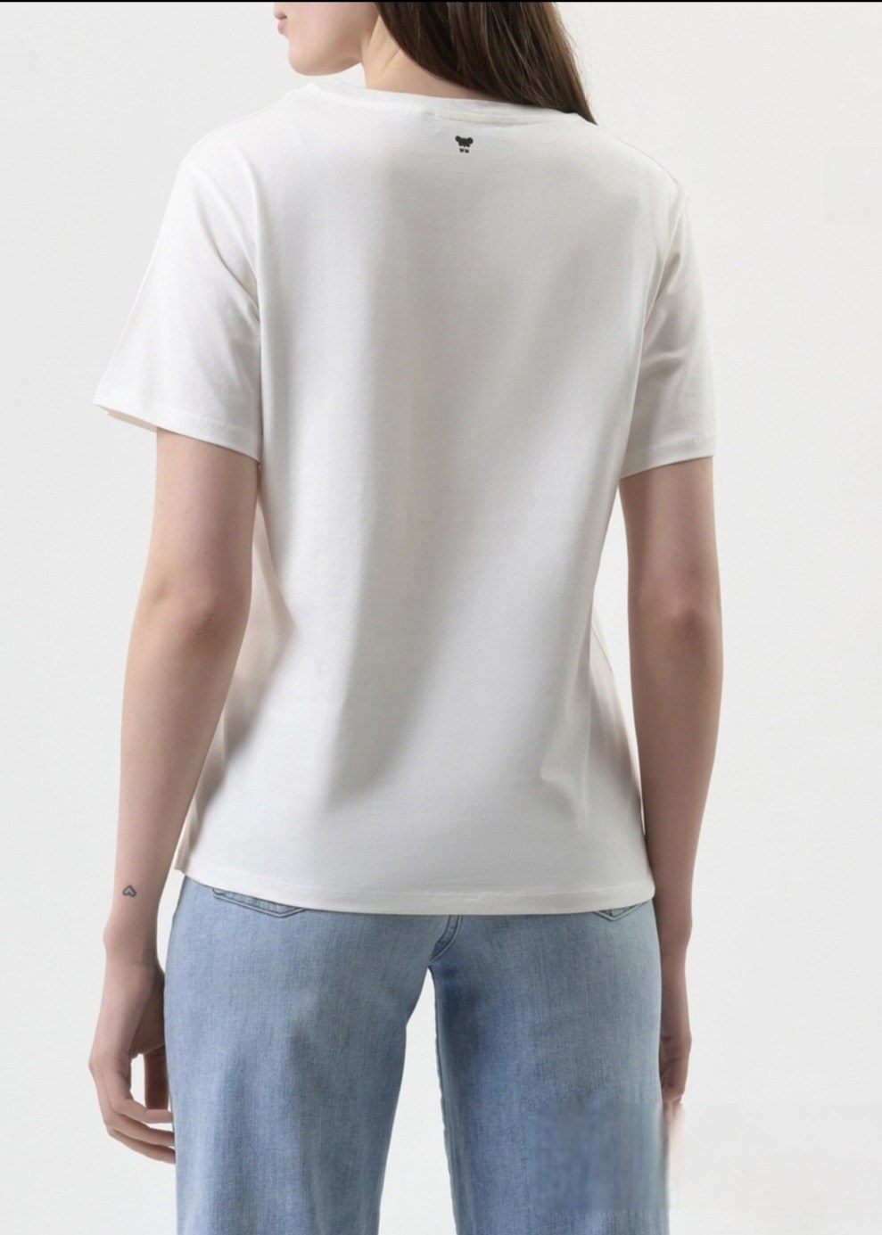 футболки женская,джинсы женские,модные джинсы,футболки для женщин,