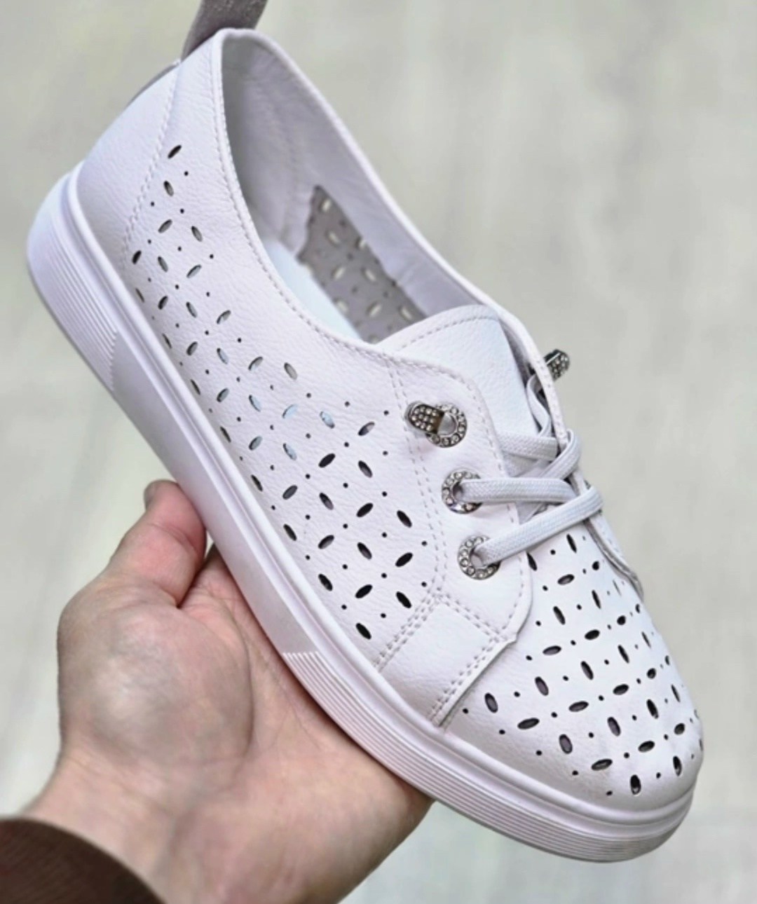 ,обуви,женская ,кеды женски,белые кеды