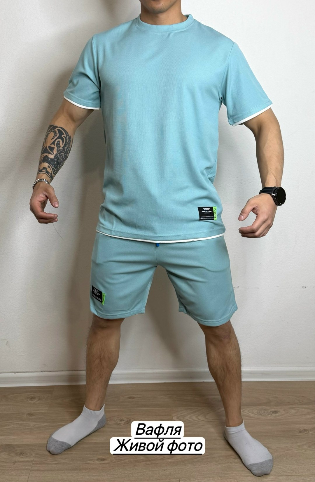 спортивный костюм с футболкой и шортами,спортивные костюмы,костюм с шортам,комплекты одежды