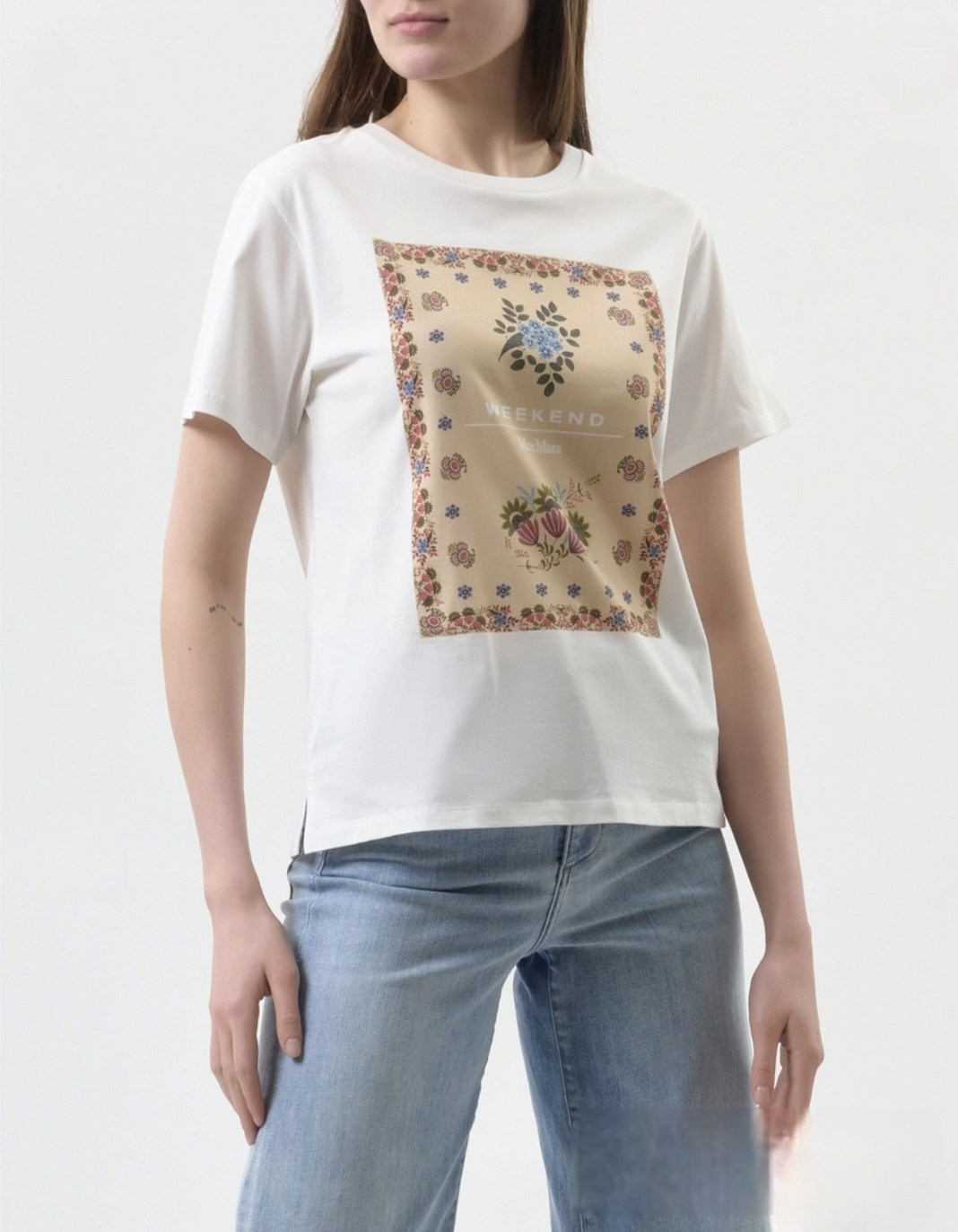 футболки женская,джинсы женские,модные джинсы,футболки для женщин,