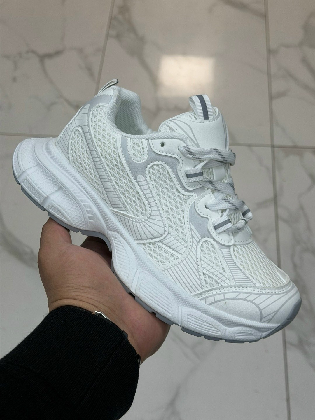 кроссовки женскиe,кроссовки,кроссовки модные,кроссовки для женщин,кроссовка