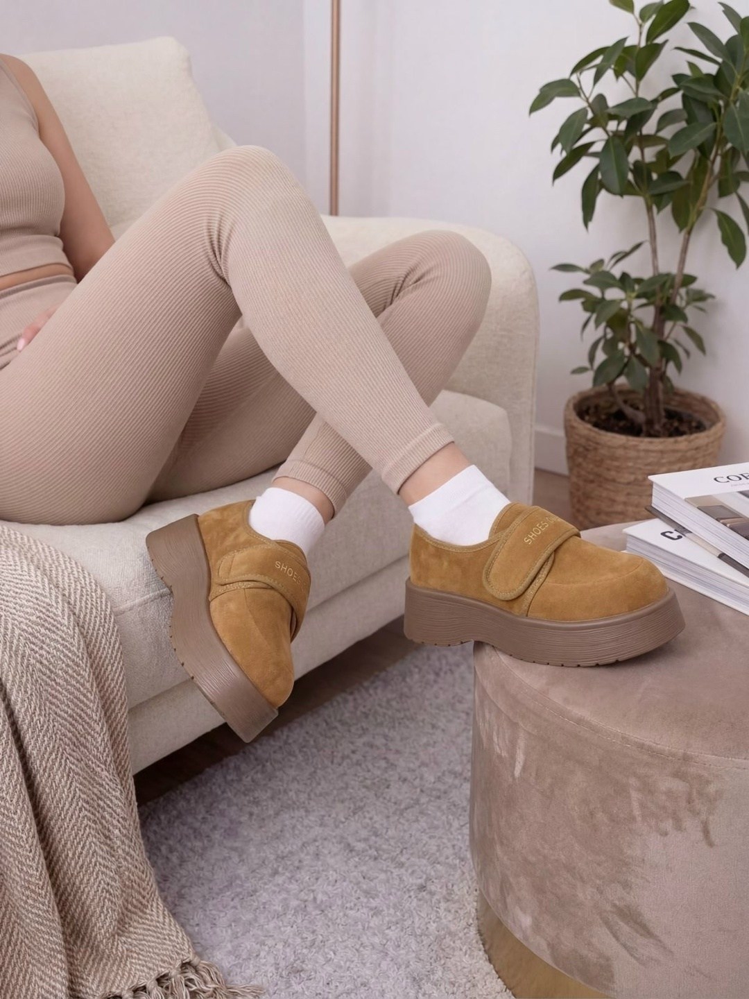 лоферы женский,бежевые лоферы,лоферы замшевый,модные лоферы,стильные лоферы из натуральной замши