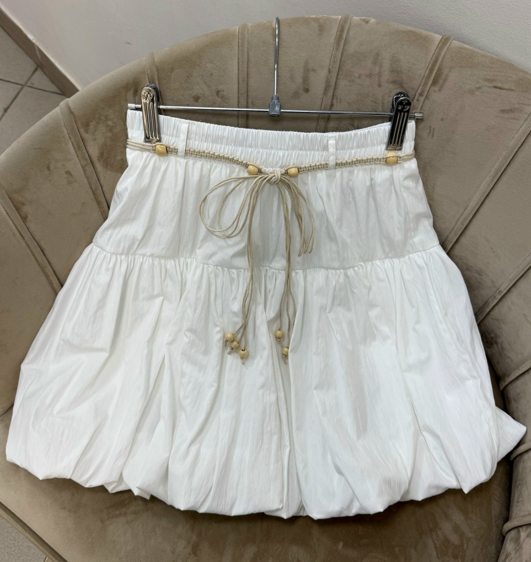 женская повседневная однотонная юбка с рюшами на подоле лето dazy белый,юбка,белые юбки,юбка с оборками,юбка женская белая