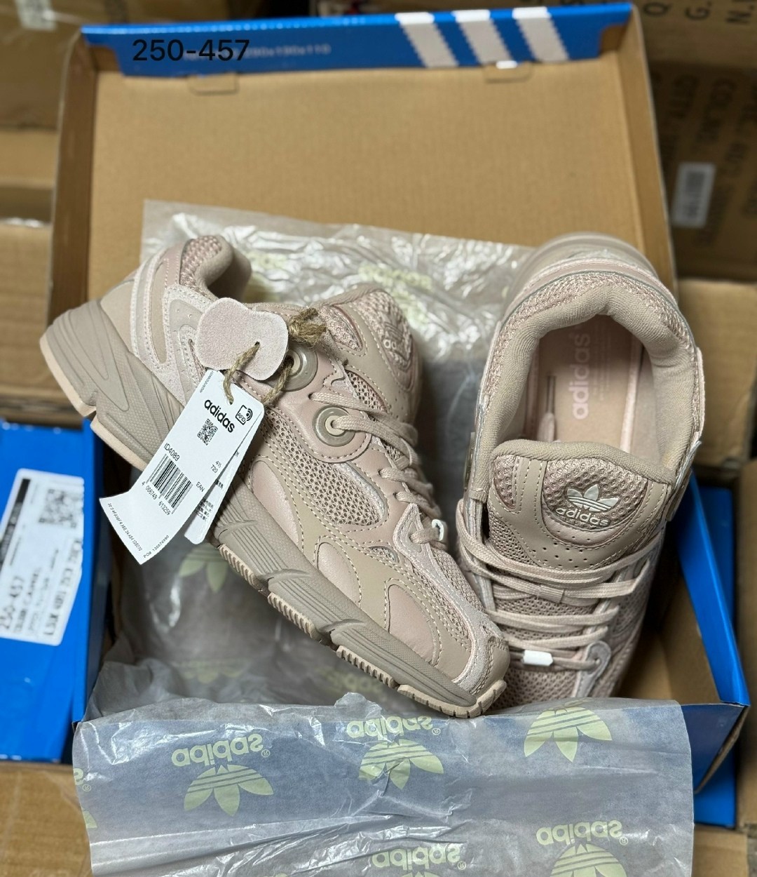 женские кроссовки adidas falcon,адидас фалькон белые,кроссовки adidas,adidas falcon,adidas originals falcon