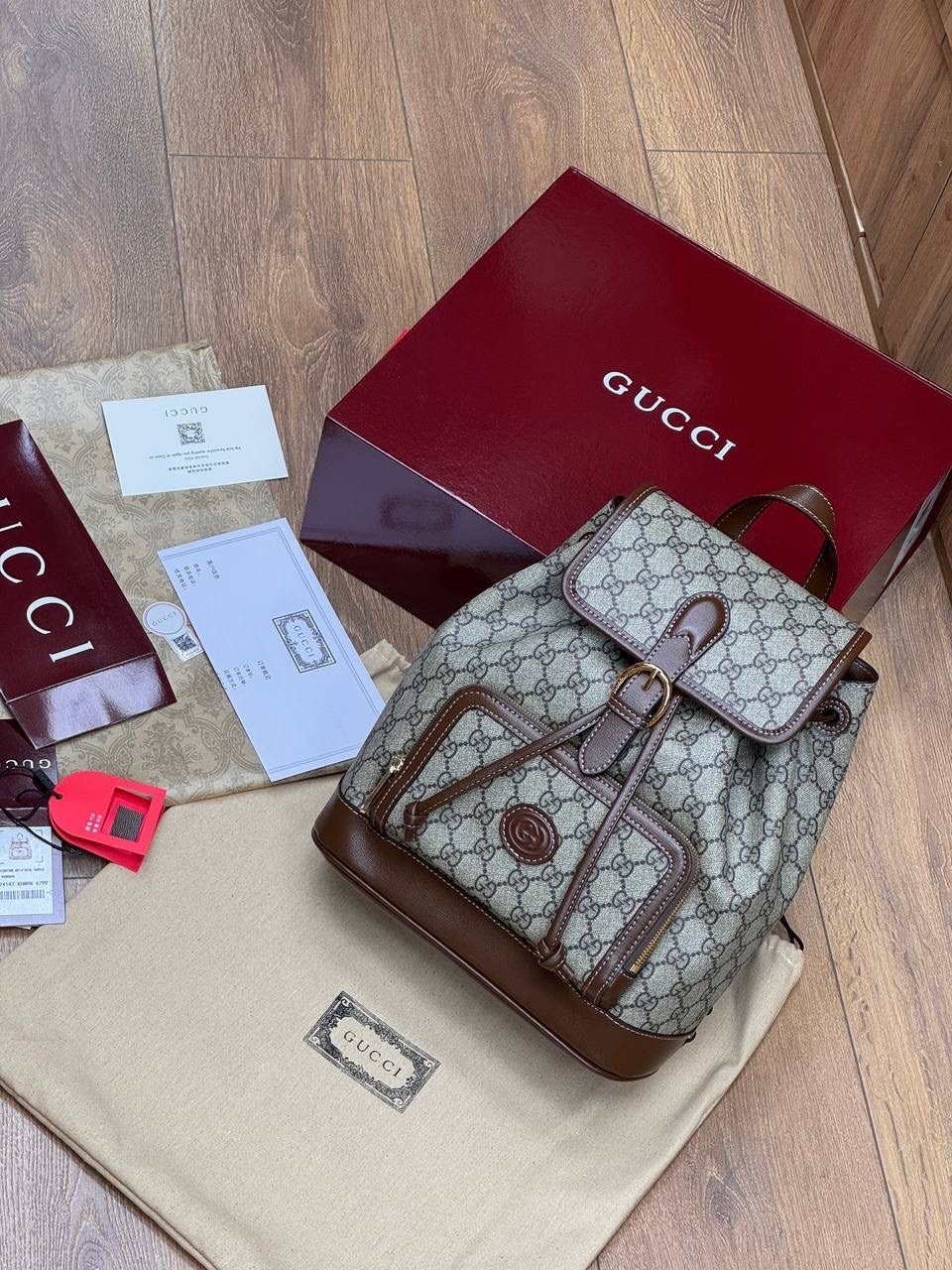 рюкзак gucci a123176 28/26/13 см коричнево-бежевый,рюкзак gucci женский,рюкзак gucci,женский коричневый рюкзак gg retro gucci,кожаный рюкзак гуччи