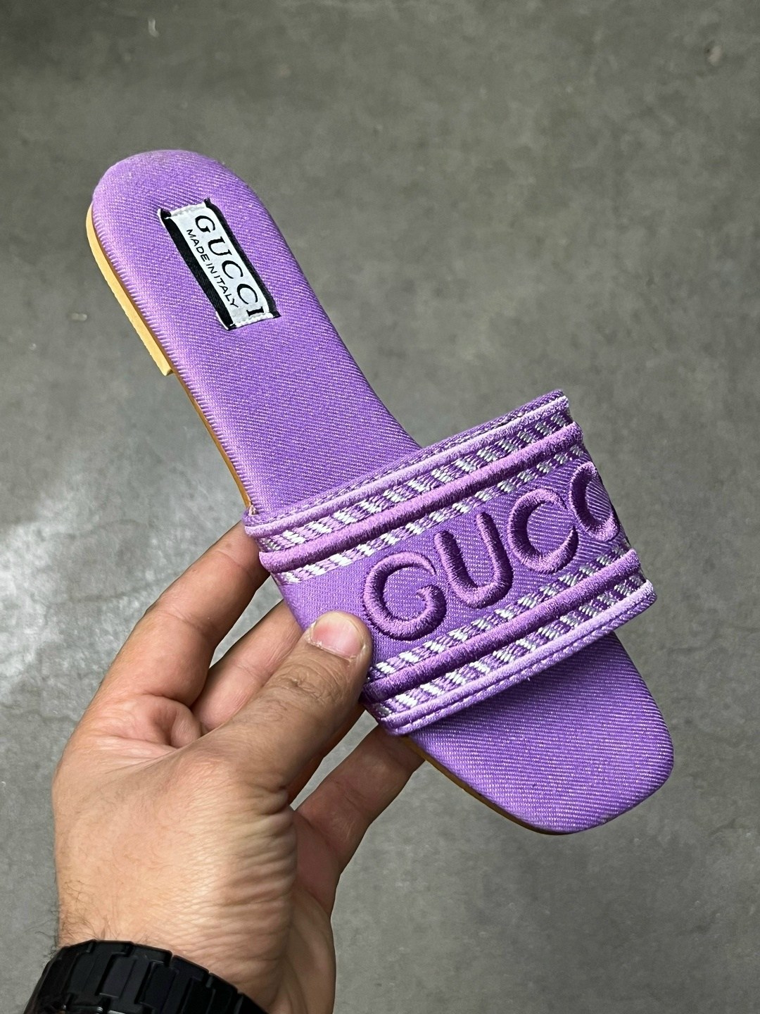 ,шлепки валентино,тапочки valentino,шлепки валентино женские,шлепанцы женские