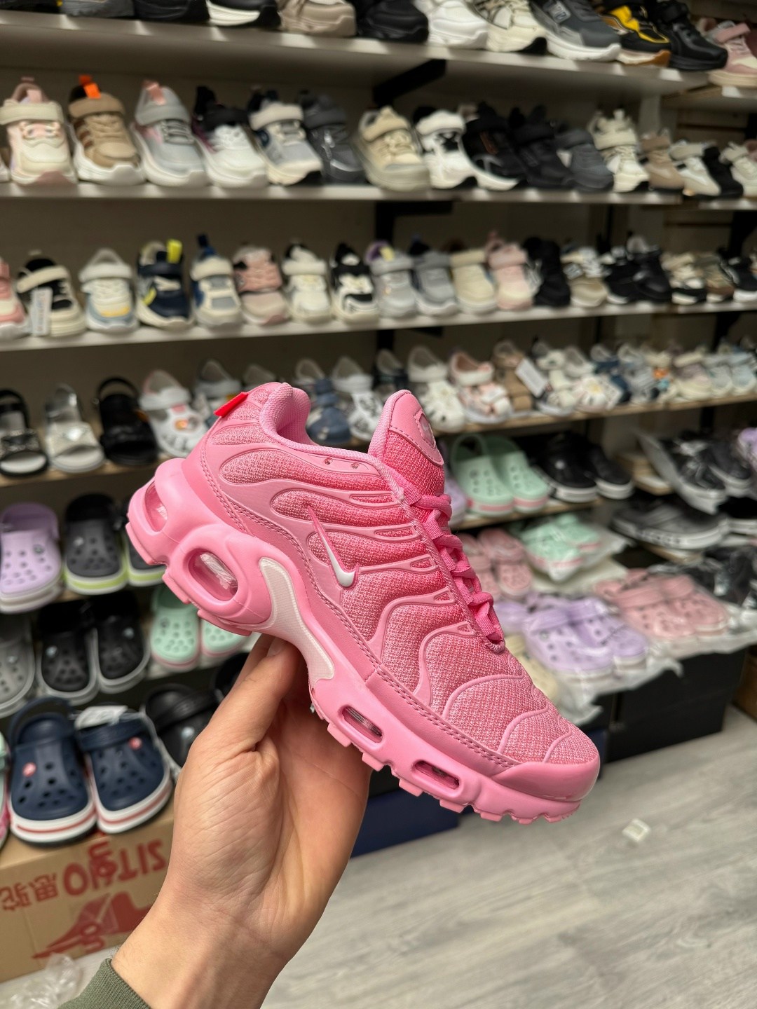 спортивные кроссовки air max plus tn nike,женские кроссовки nike air max plus tn pink,nike air max plus tn pink,кроссовки nike air max tn plus,кроссовки nike air max plus tn nike