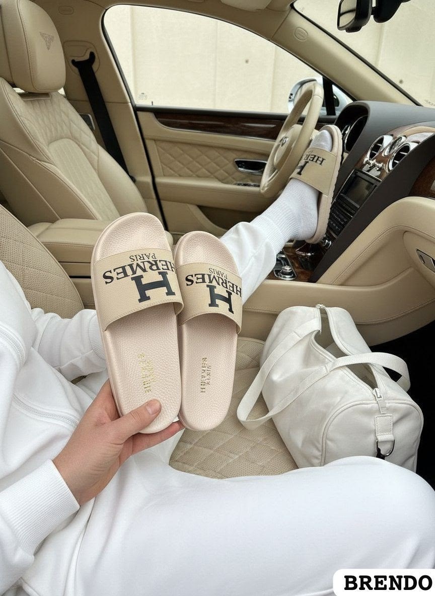 шлепки hermes женские,шлепки эрмес,черные гермес шлепки гермес,hermes paris,hermes шлепанцы