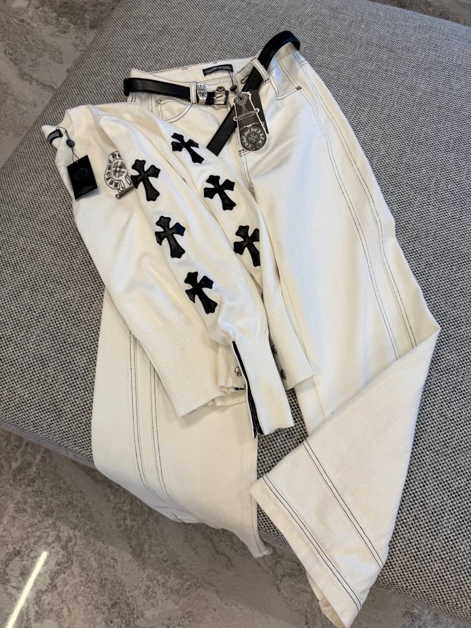 трикотажные костюмы,женский костюм,костюм женский брючный,костюм брючный трикотажный,костюм белый брючный