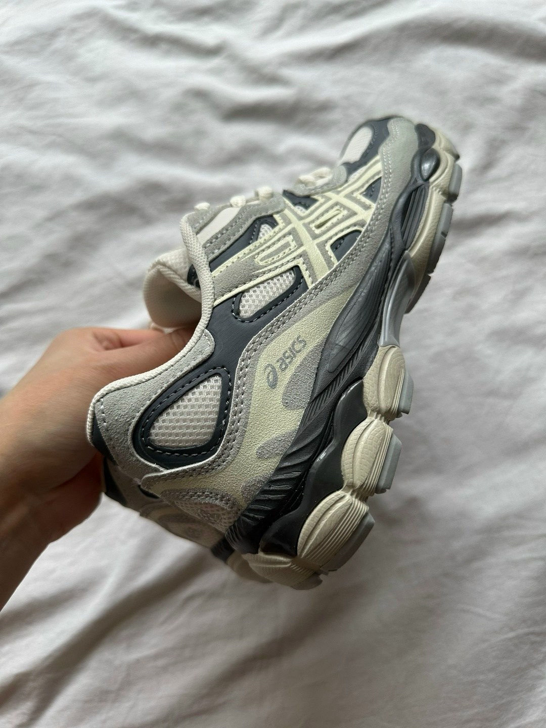 кроссовки asics,asics gel nyc cream oyster grey,кроссовки asics gel-nyc oyster grey,кроссовки asics gel kahana 8,кроссовки asics gel nyc