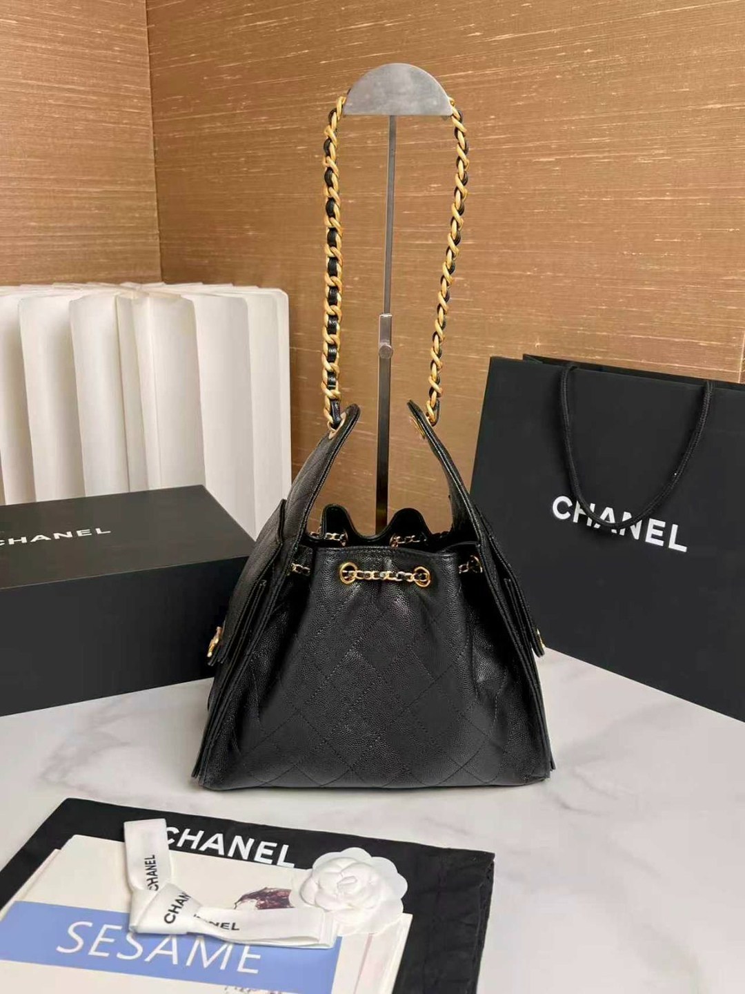 сумка chanel,сумка женская chanel,сумка из натуральной кожи chanel 520698291,chanel черная кожаная сумка через плечо для женщин,женская черная кожаная сумка chanel shopping bag