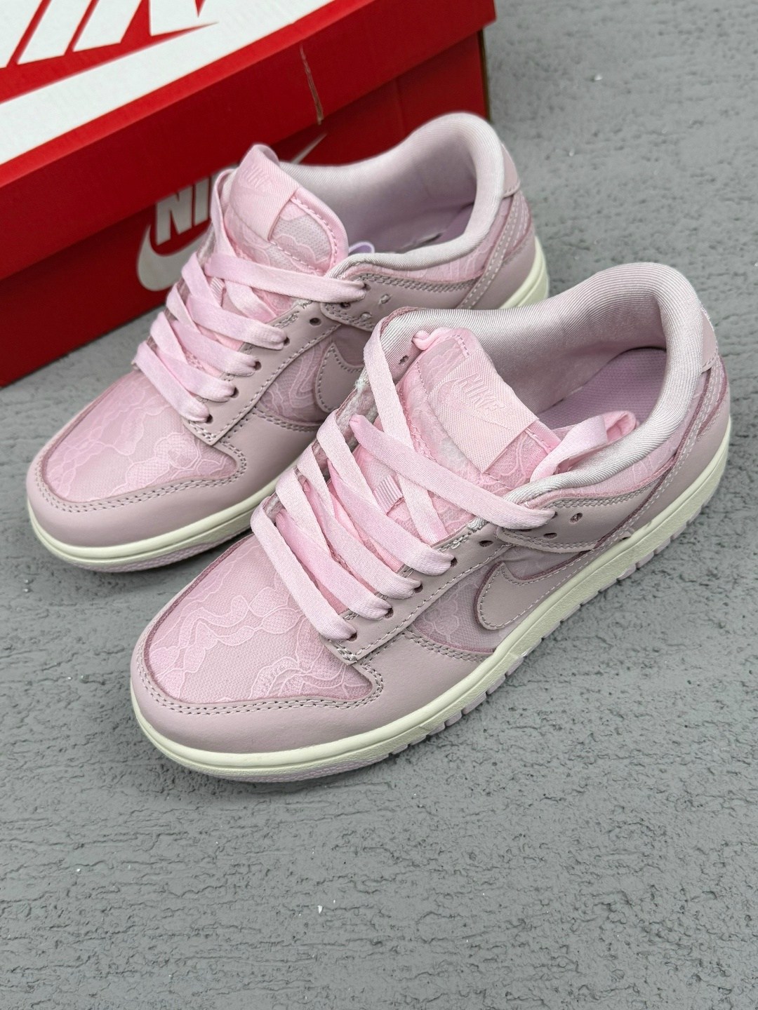 женские кроссовки nike dunk low,nike dunk low lx pink foam w,nike dunk low pink pigeon,кроссовки,nike dunk low pink foam