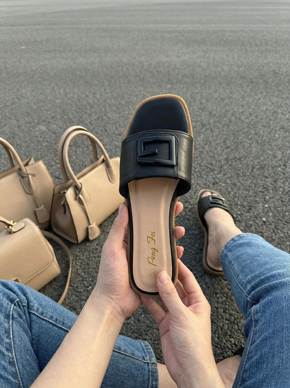 шлепки фенди,женские шлепанцы,,модные шлепанцы,шлепки женские