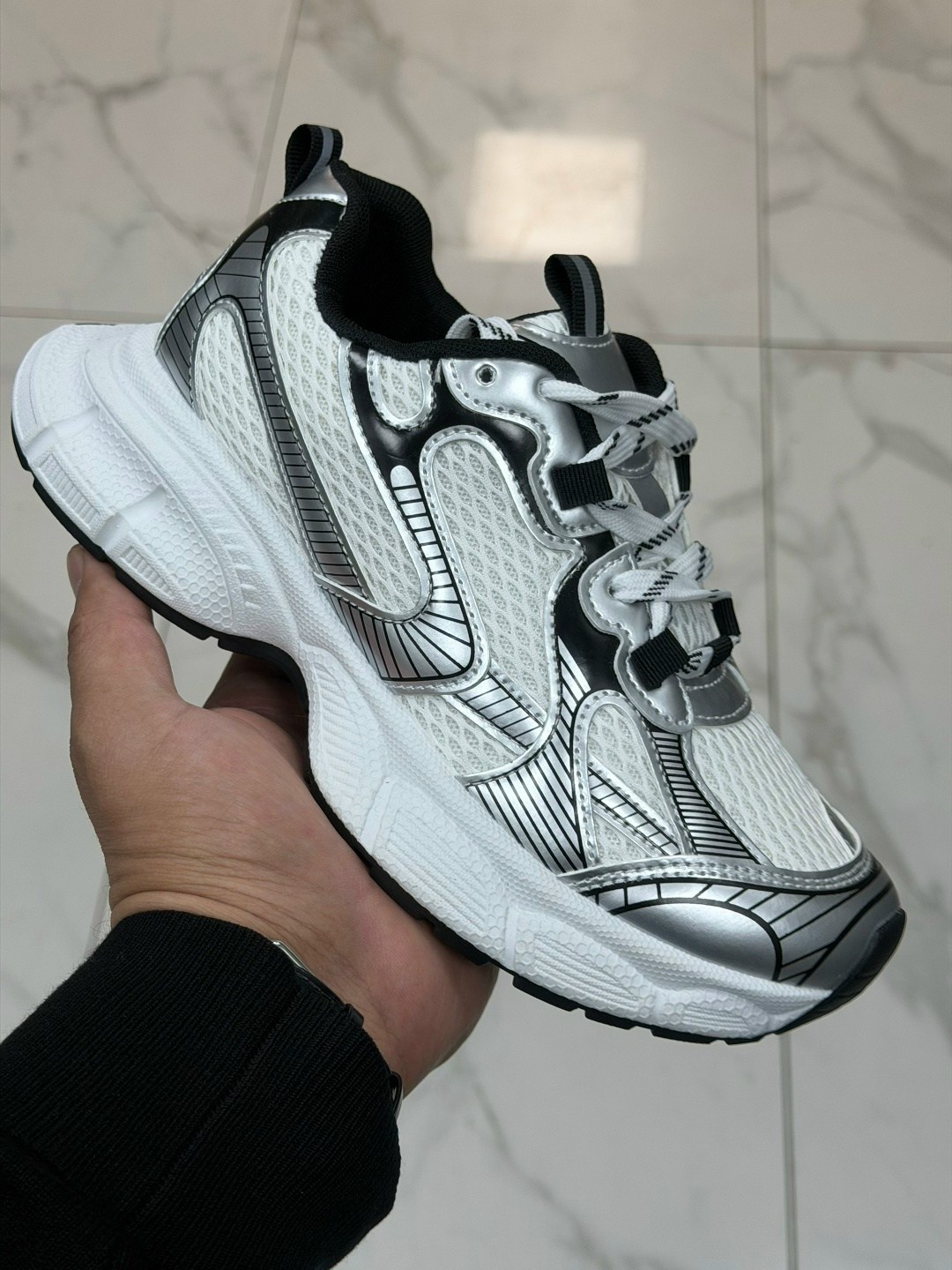 кроссовки женскиe,кроссовки,кроссовки модные,кроссовки для женщин,кроссовка