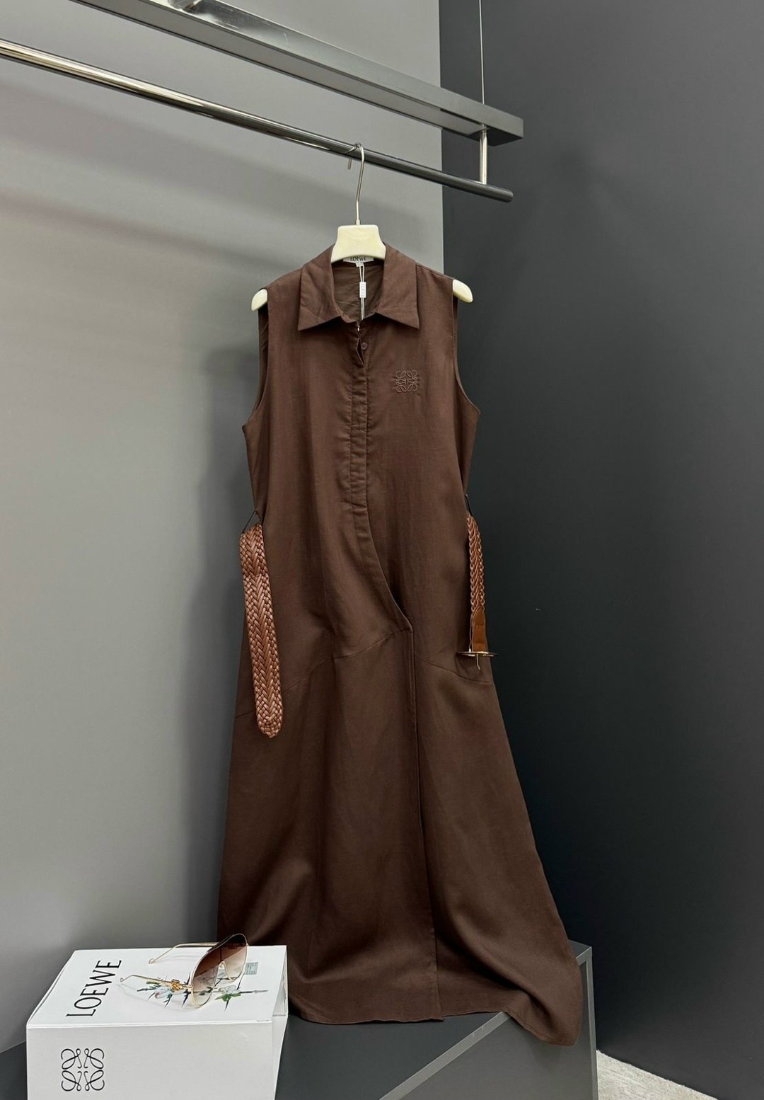 платье стильное,удлиненное платье,платье женское коричневое,коричневое платье,платье идеальное