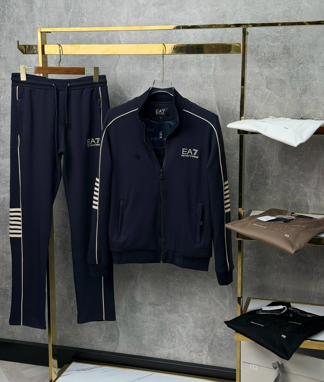 мужской спортивный костюм ea7 emporio armani,спортивный костюм emporio armani ea7,спортивный костюм armani,спортивные костюмы emporio armani,костюм ea7