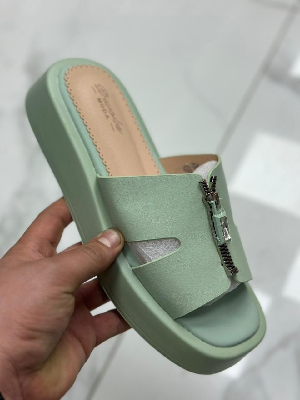 женские шлепанцы,женские шлепки,стильные босоножки,женские босоножки,