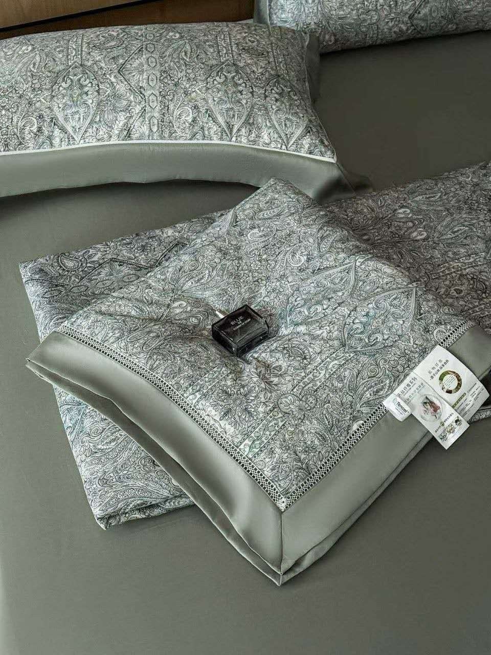 комплект постельного белья,комплект постельного белья la perla,постельное белье,роберто кавалли постельное белье,комплект постельного белья с одеялами la perla