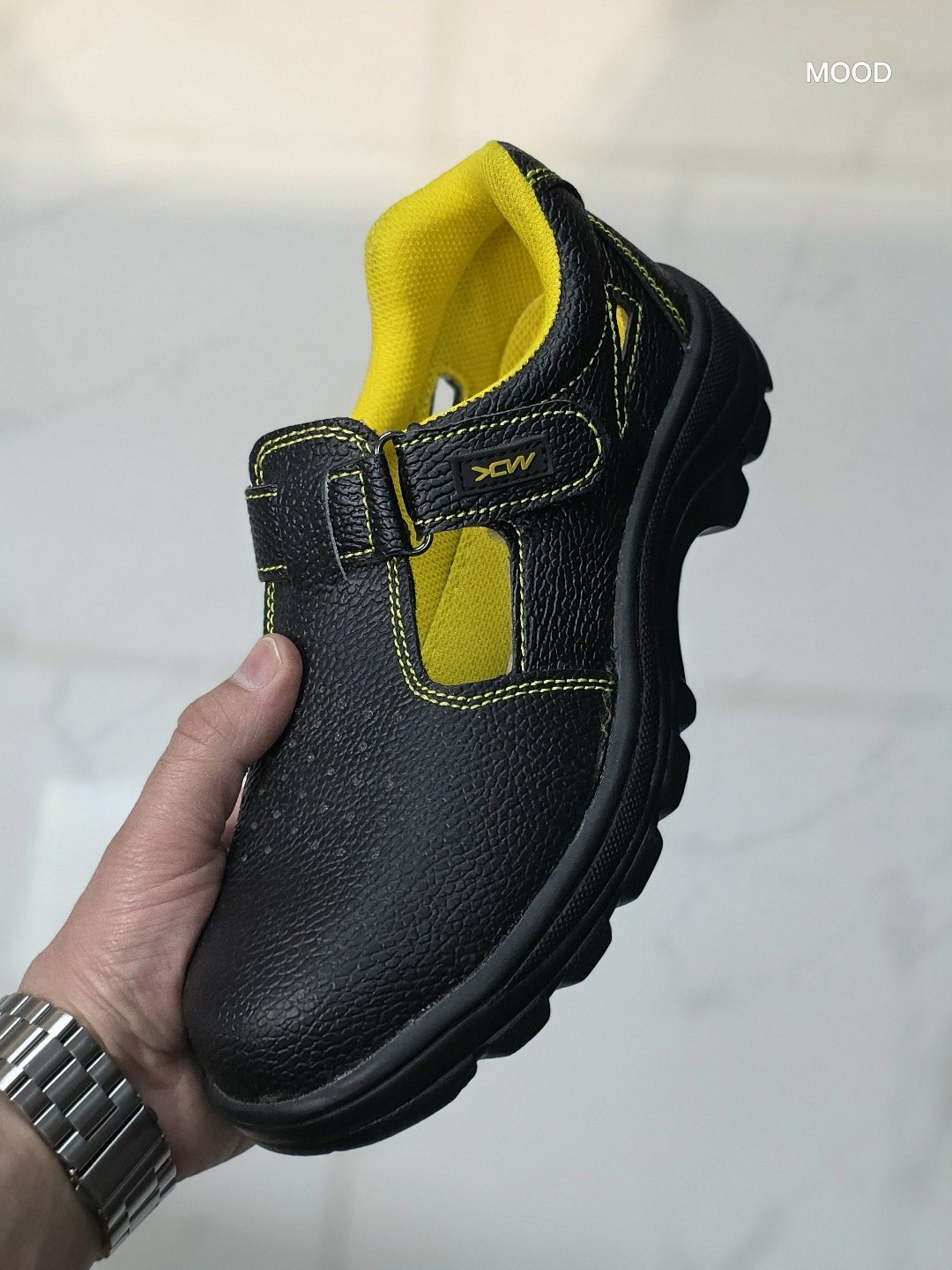 ,сандалии (полуботинки с перфорацией) пу/тпу sura (арт.м.64) (размер 42),сандалии спец,полуботинки кожаные с перфорацией стикс пу,полуботинки с перфорацией