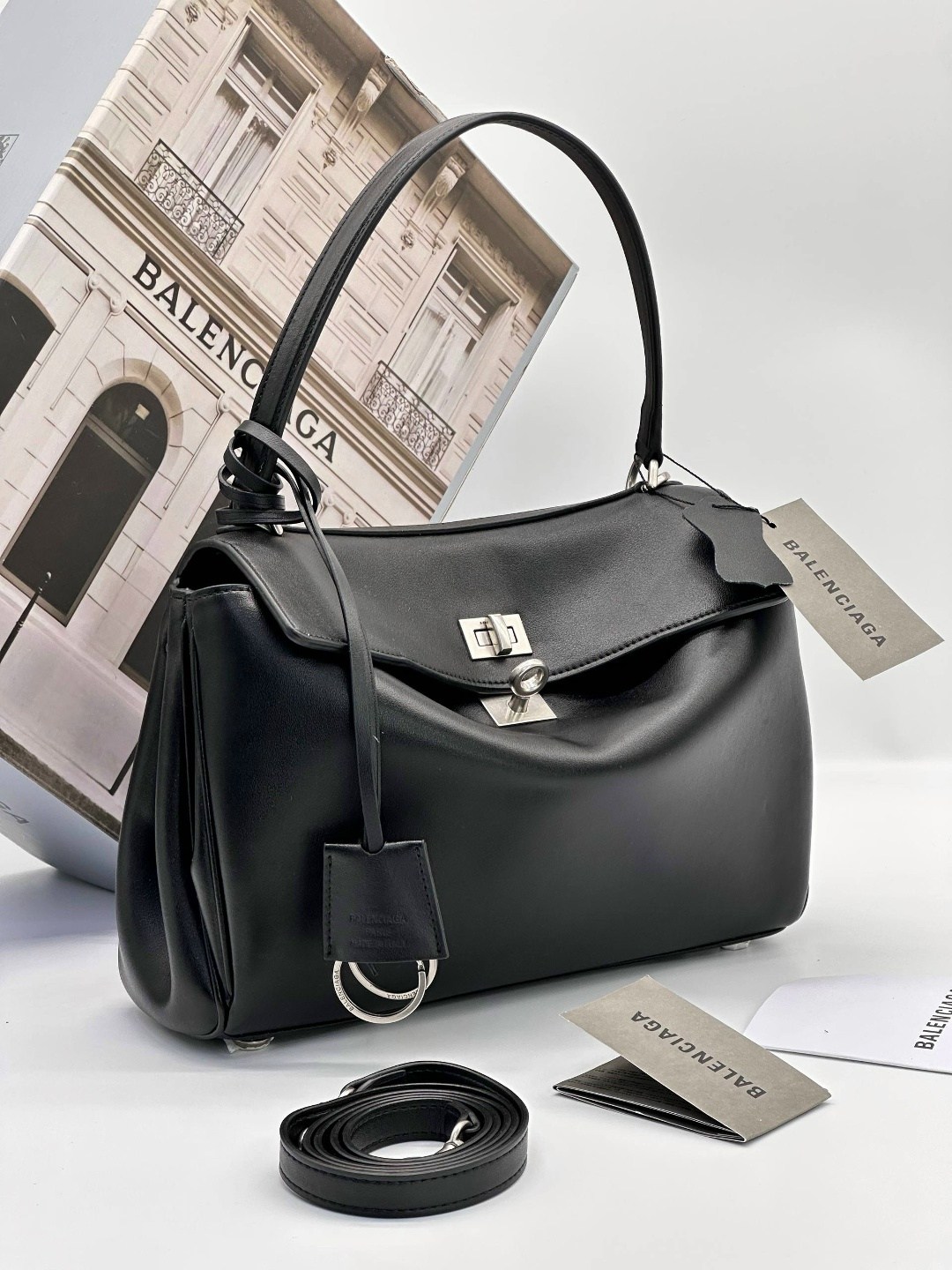 сумка balenciaga,сумка balenciaga rodeo,сумка женская balenciaga,сумка balenciaga натуральная кожа 35-24 см,женская кожаная сумка balenciaga rodeo medium серая