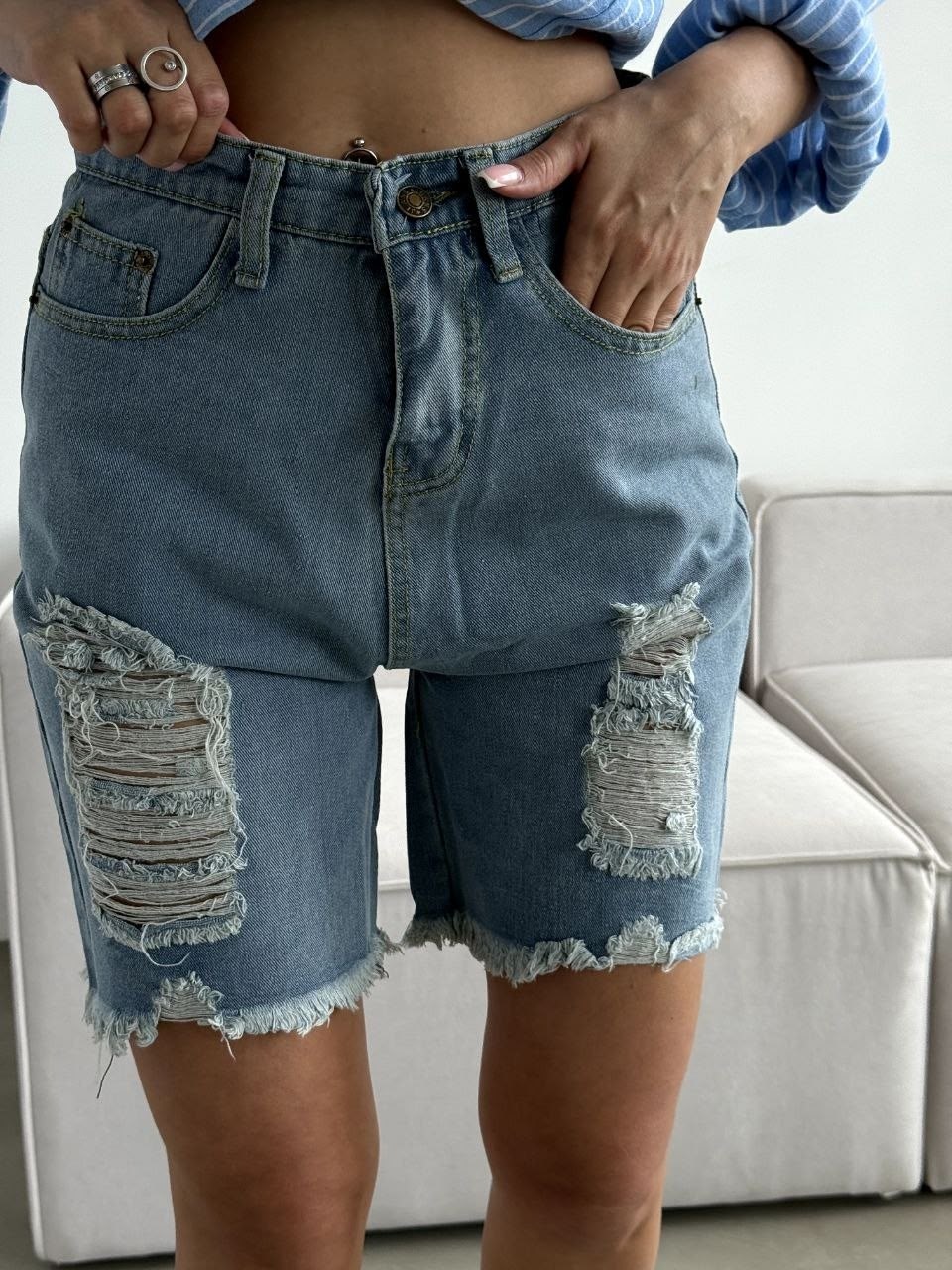 шорты джинсовые рваные,джинсовые шорты,женские джинсовые шорты,шорты джинсовые бермуды,джинсовые рваные бермуды