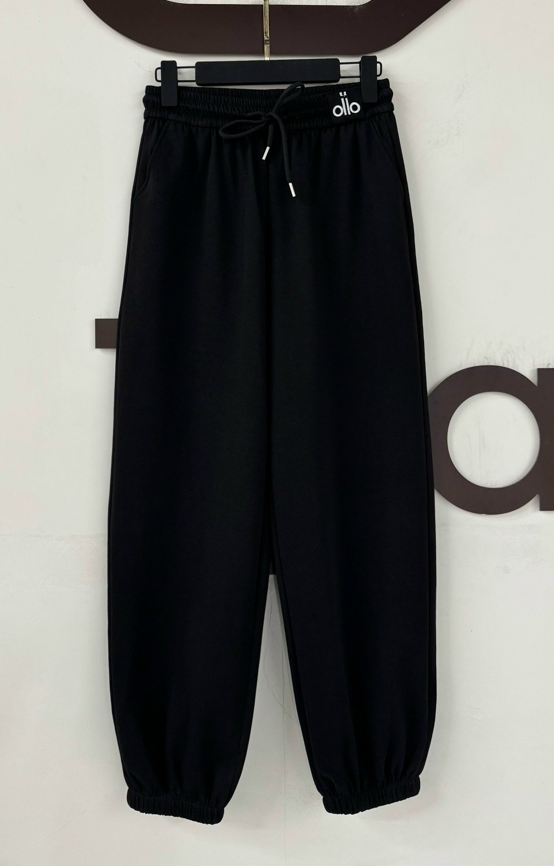 спортивные брюки,спортивные штаны,брюки свободные спортивные,повседневные штаны,спортивные брюки женские