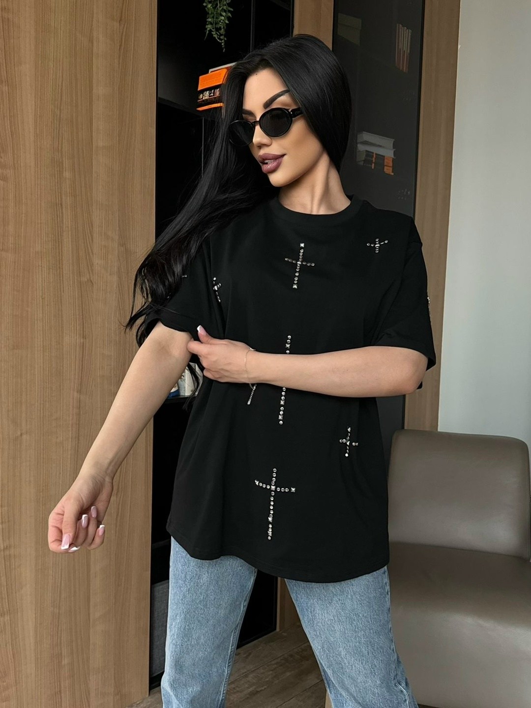 футболки женская оверсайз,женская футболка,футболка оверсайз со стразам,футболки женская оверсайз с принтом,белая футболка оверсайз