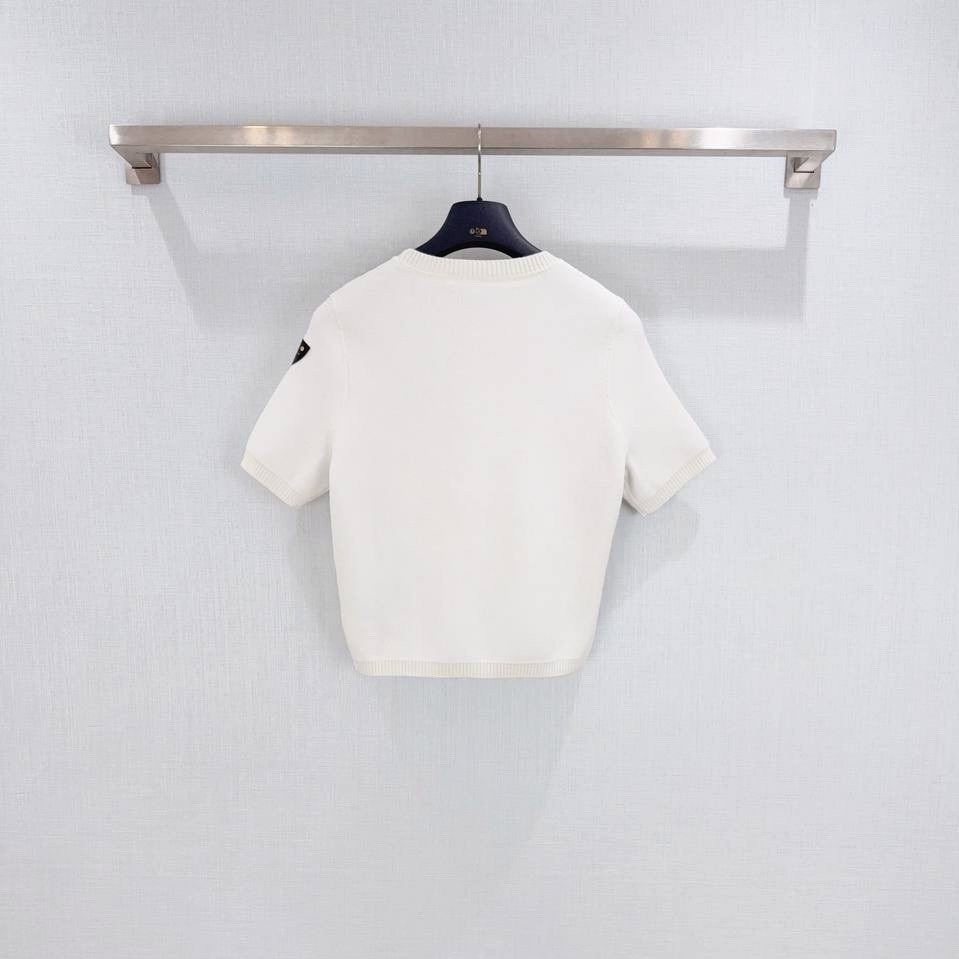 женская кофта,футболки модные,свитера женские,футболки женская,свитер модный