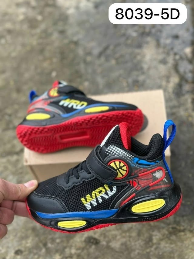 детские кроссовки,кроссовки,спортивная ,кроссовки для детей,кроссовки для мальчика