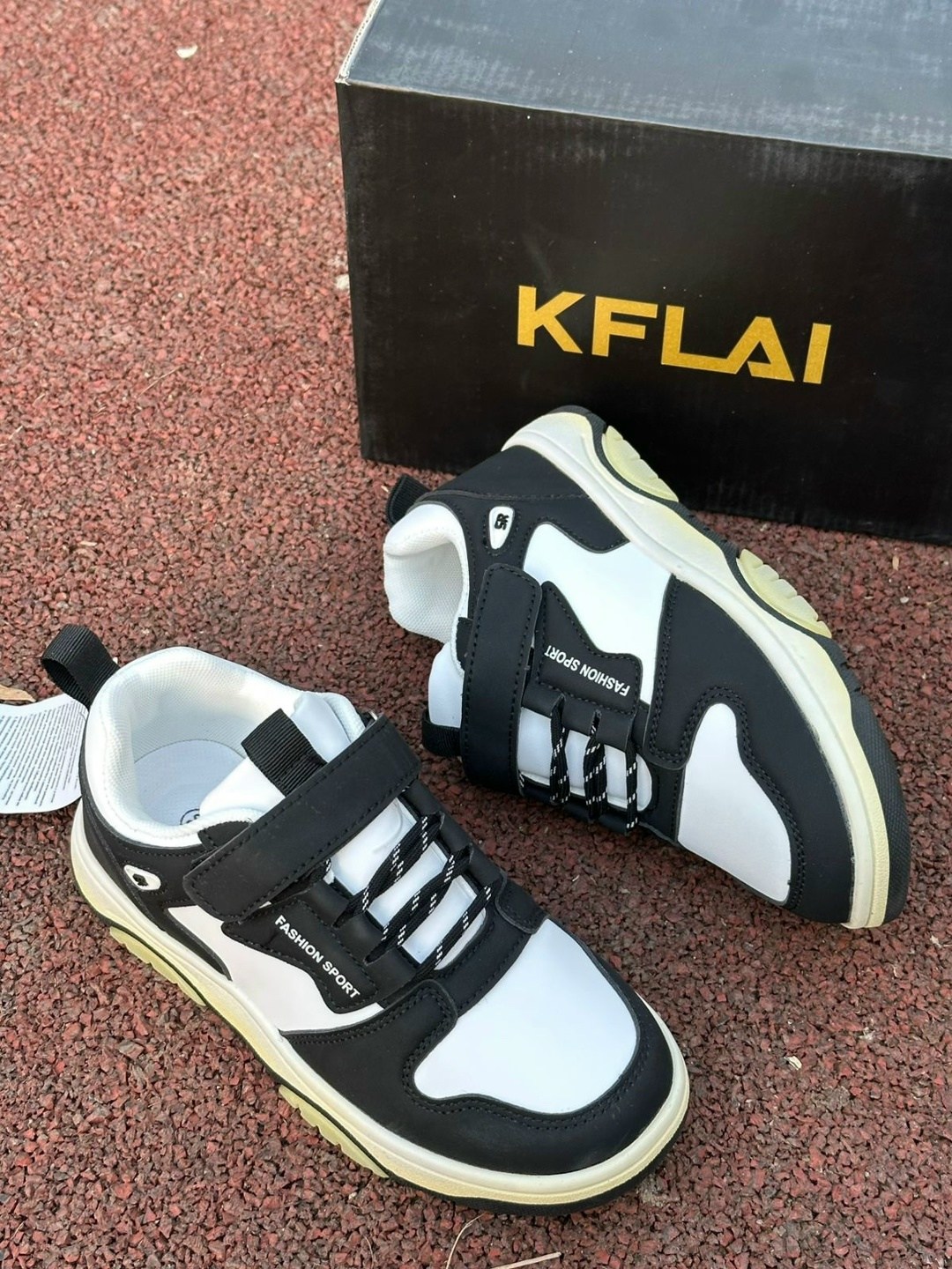 кроссовки,кроссовки для мальчика,спортивная ,детские кроссовки,модные кроссовки