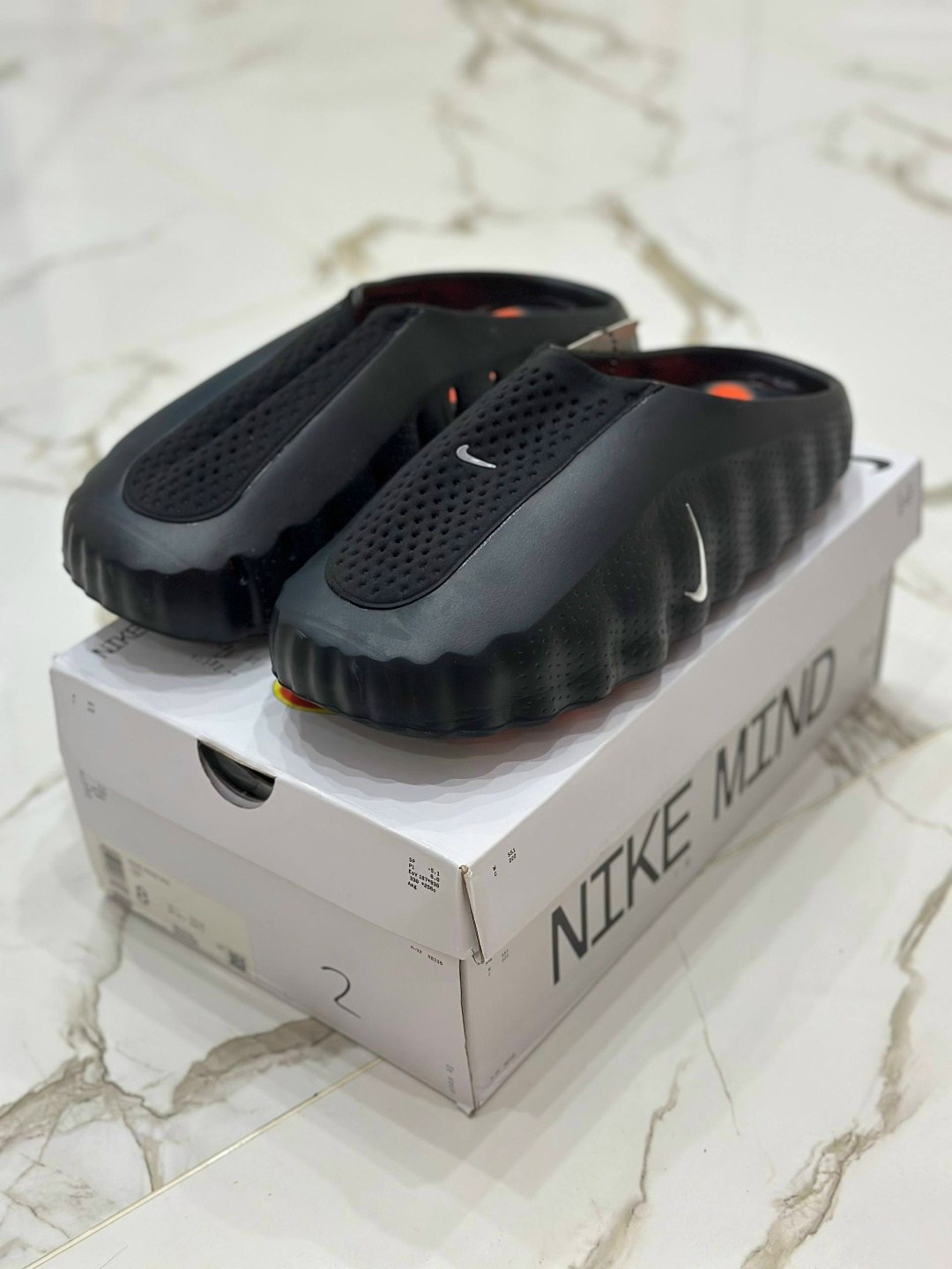 тапки модные,кроссовки,оригинальные кроссовки,кроссовки nike,спортивный