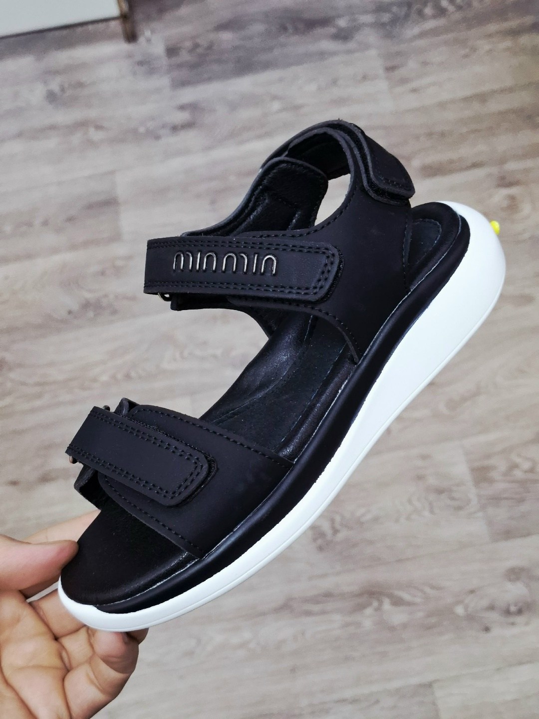 ,сандалии,женские сандалии,сандалии стильные,сандали