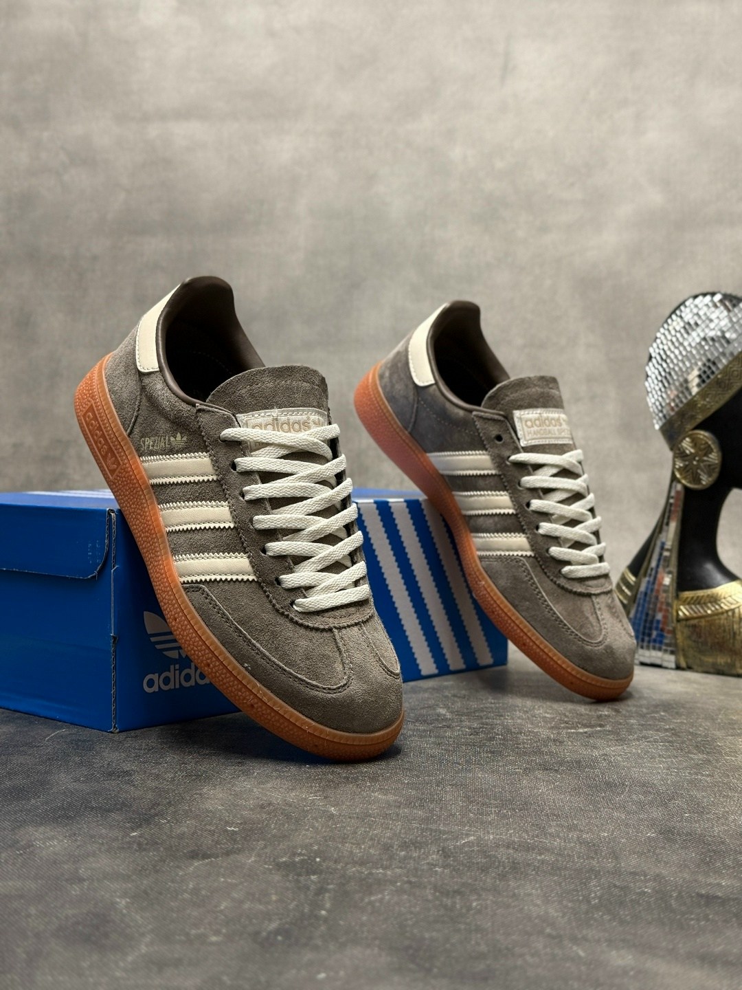 кроссовки adidas spezial,adidas spezial grey,adidas handball spezial,кроссовки adidas spezial adidas цвет серый,кроссовки adidas handball spezial