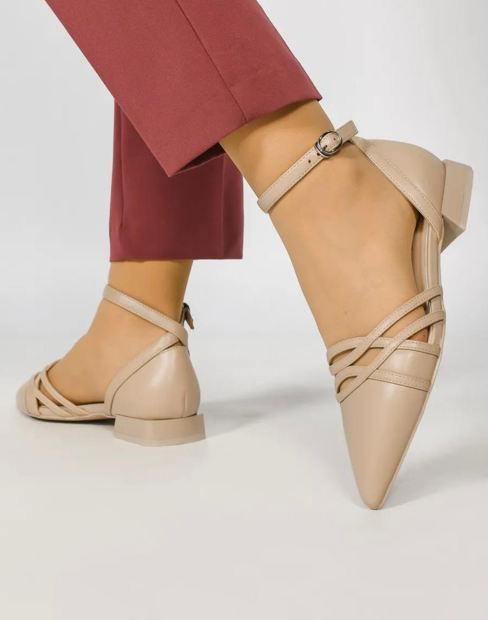 женская ,короткие каблуки,туфли на высоких каблуках,туфли на среднем каблуке,туфли с ремешками