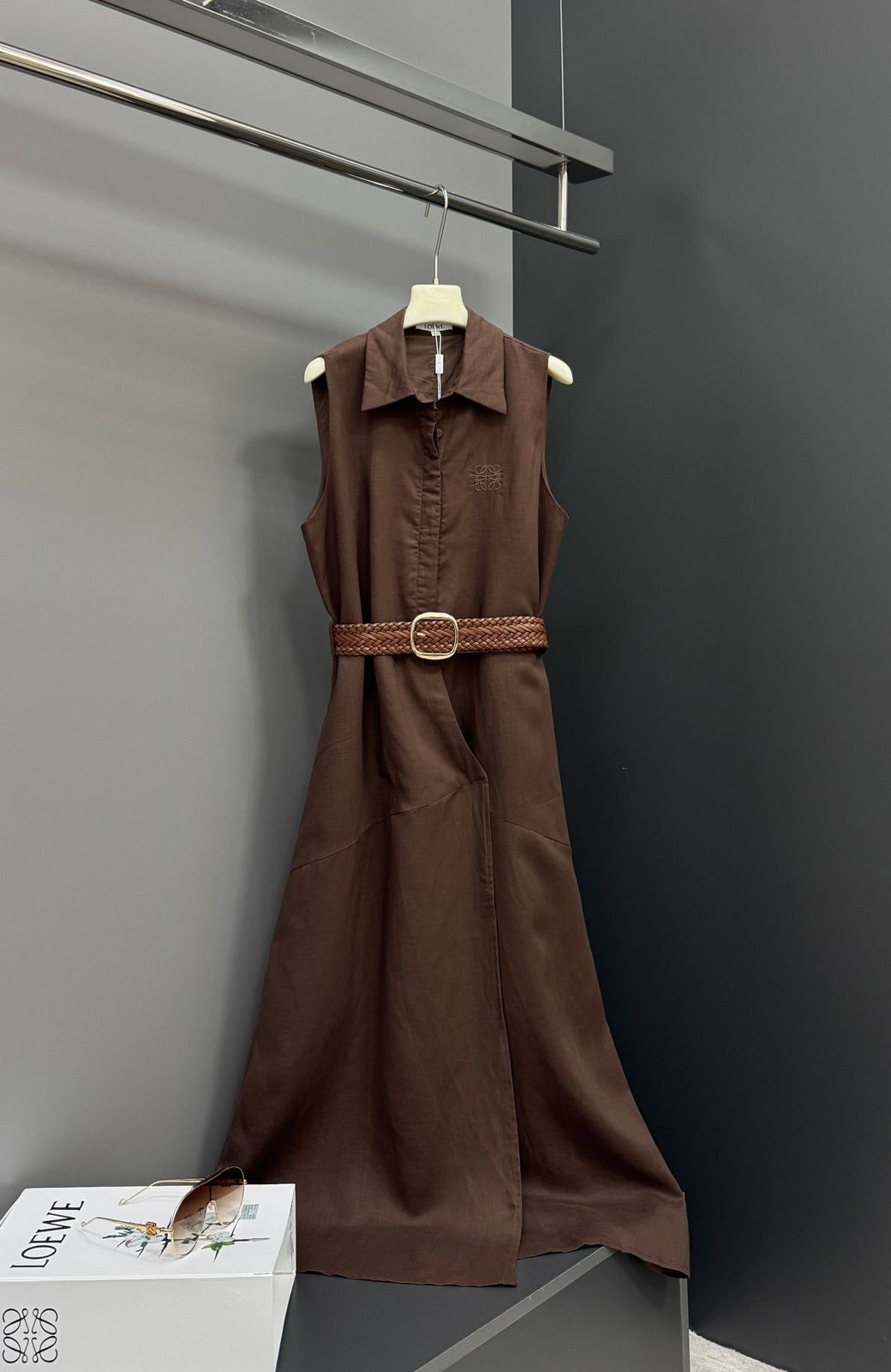 платье стильное,удлиненное платье,платье женское коричневое,коричневое платье,платье идеальное