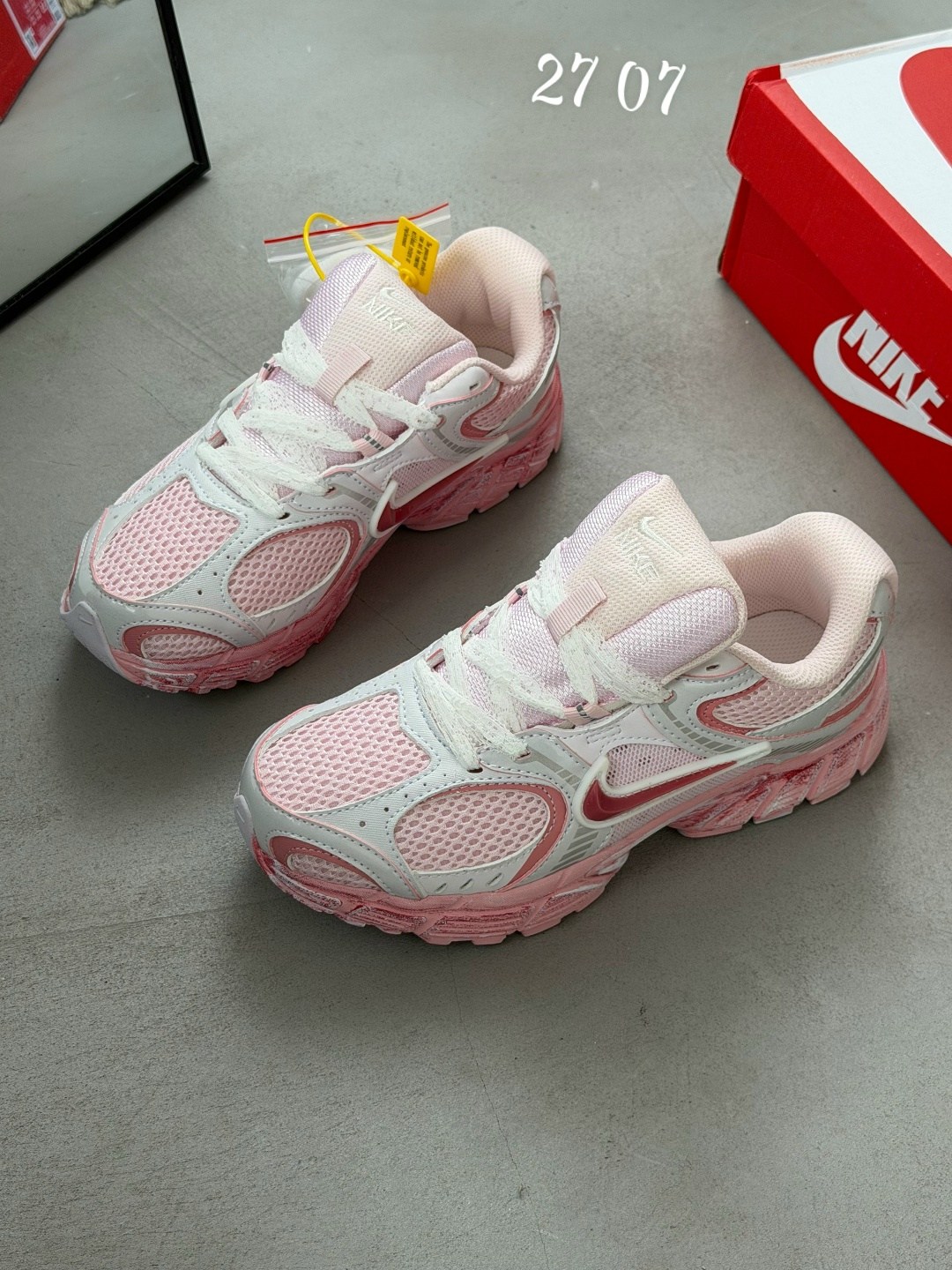 женские кроссовки nike,кроссовки wmns air zoom vomero 5 barbie розовый,кроссовки wmns air zoom vomero 5 'barbie' розовый nike,кроссовки nike,женские кроссовки
