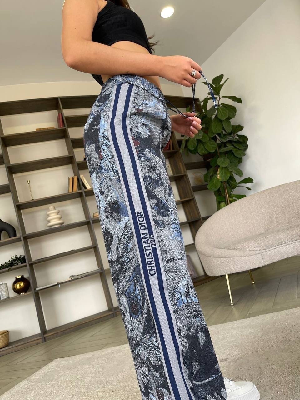 джинсы с принтом,штаны с принтом,модные брюки,широкие джинсы,женские джинсы