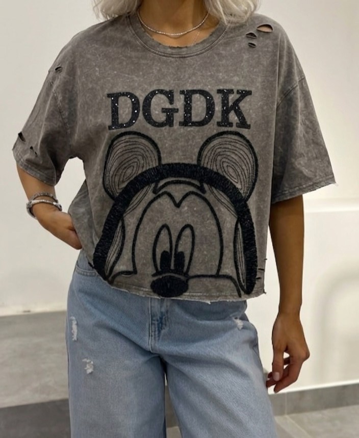 футболка оверсайз,футболка оверсайз с микимаусом,женская футболка,женская винтажная темно-серая футболка варенка оверсайз с принтом микки маусом,футболки женские с принтом